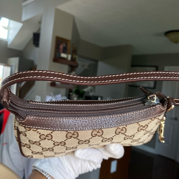 🤩Authentic GUCCI BAGUETTE Shoulder Bag Serial number:154432002122 - Picture 12 of 17